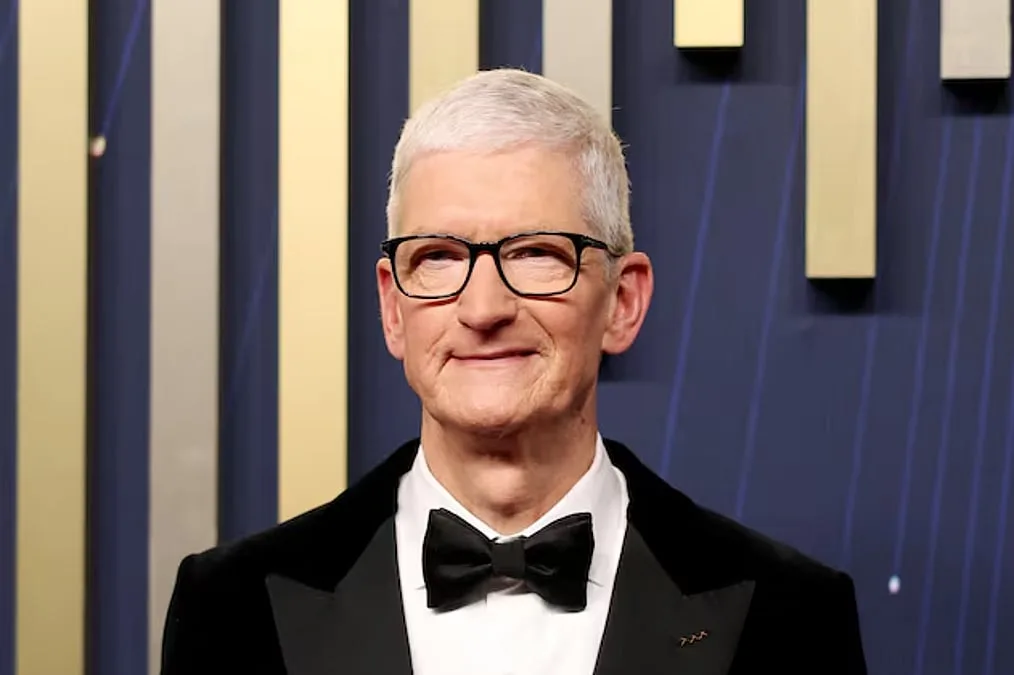 Tim Cook Steps Down as Apple CEO After 15 Years; John Ternus Named Successor